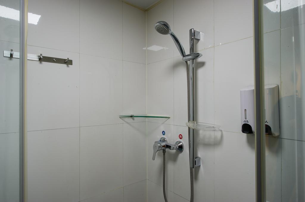 7Days Premium Shenzhen High New Science And Technology Park Subway Station Hotel Bagian luar foto